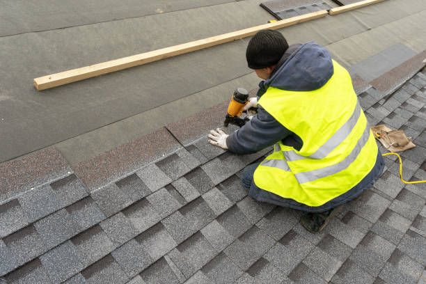 Best Roof Gutter Cleaning  in Innsbrook, VA